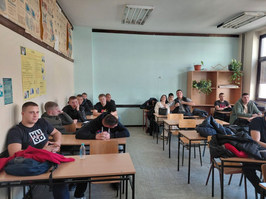 „Како препознати и зауставити сајбер насиље“